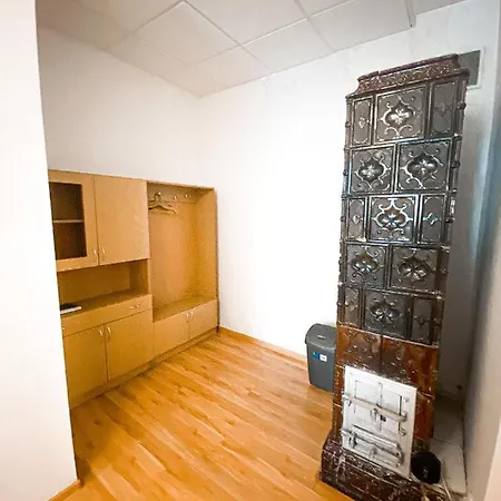 Schronisko Mlodziezowe Ptsm 