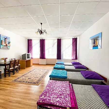 Schronisko Mlodziezowe Ptsm 