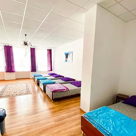 Schronisko Mlodziezowe Ptsm 