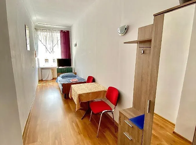 Hostel Schronisko Mlodziezowe Ptsm 