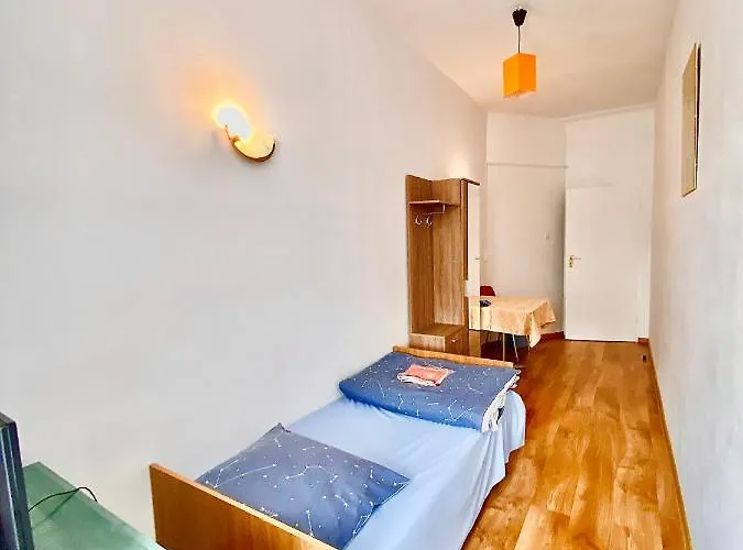 Schronisko Mlodziezowe Ptsm 