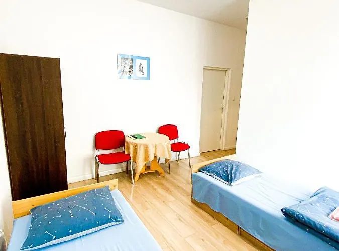 Schronisko Mlodziezowe Ptsm 