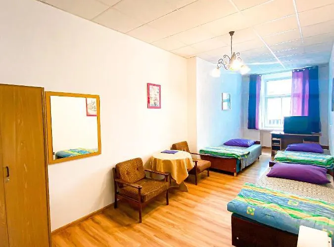 Schronisko Mlodziezowe Ptsm 