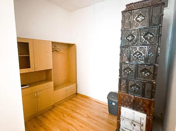 Schronisko Mlodziezowe Ptsm 