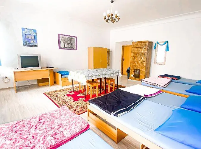 Schronisko Mlodziezowe Ptsm 