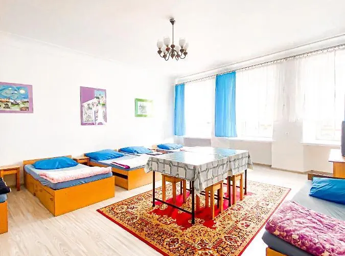 Schronisko Mlodziezowe Ptsm 