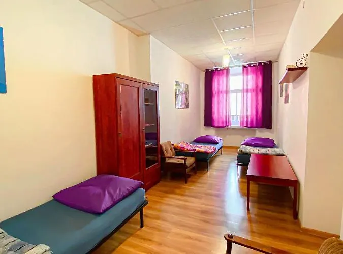 Schronisko Mlodziezowe Ptsm 